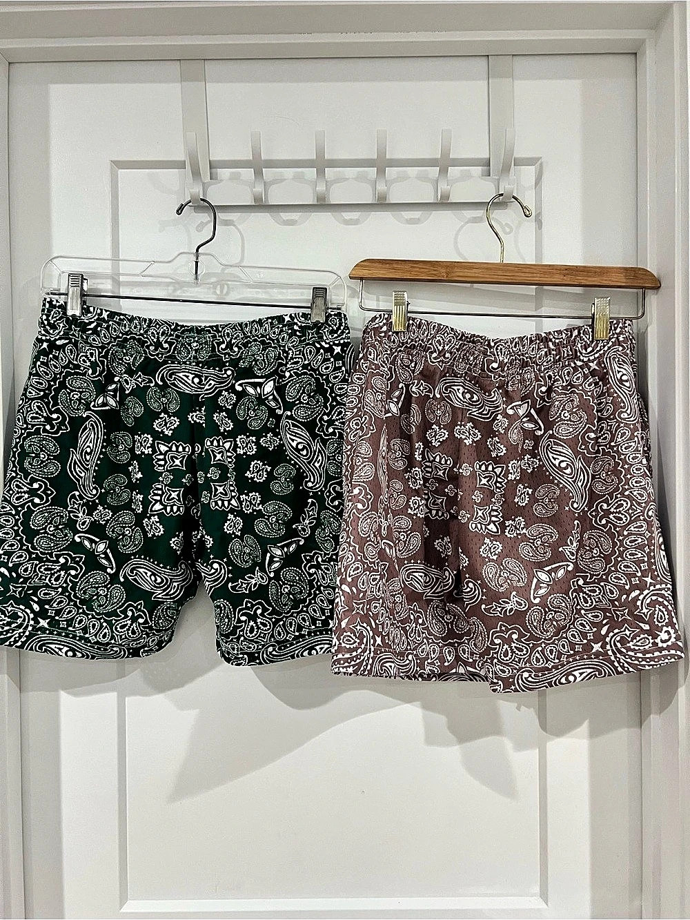 NWOT AZVA Bandana Paisley Print Shorts in Brown & Green Size Medium